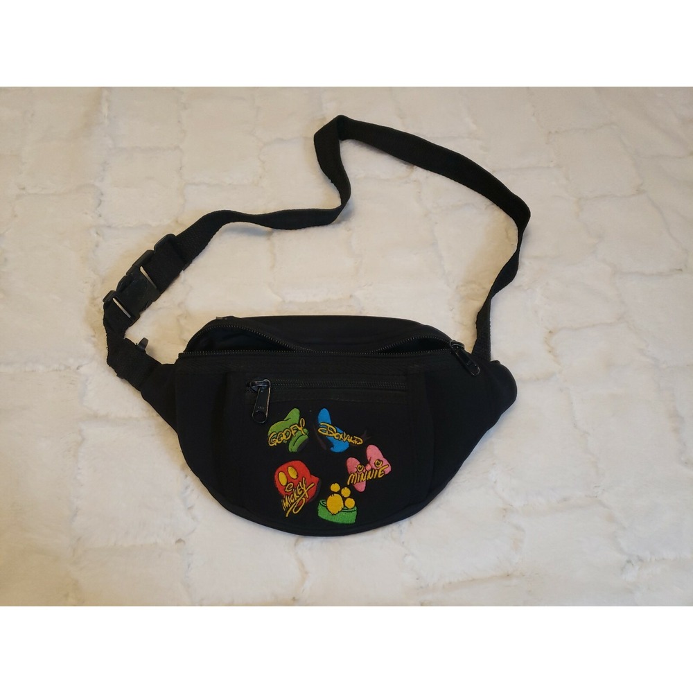 Disneyland vintag fanny pack featuring Minnie, Mickey, Goofy, & Donald